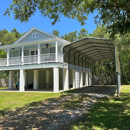 Villa Coastal Charm
